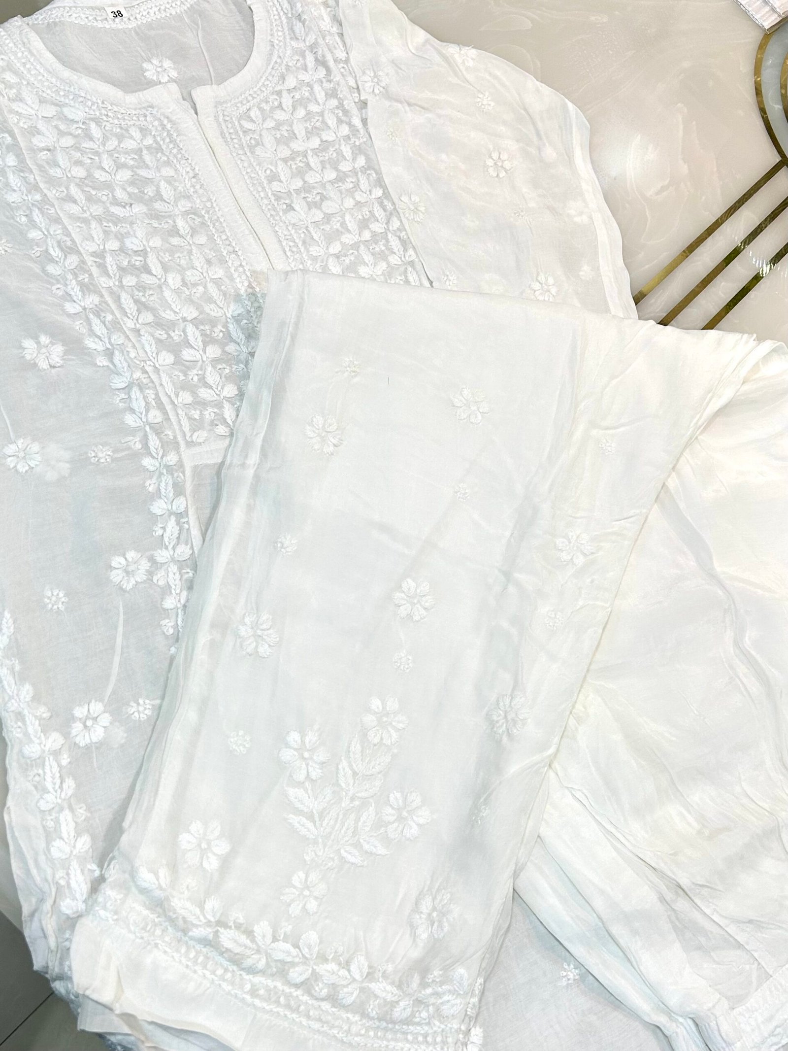 Pure Muslin Kurta and Pant Set. - Image 2